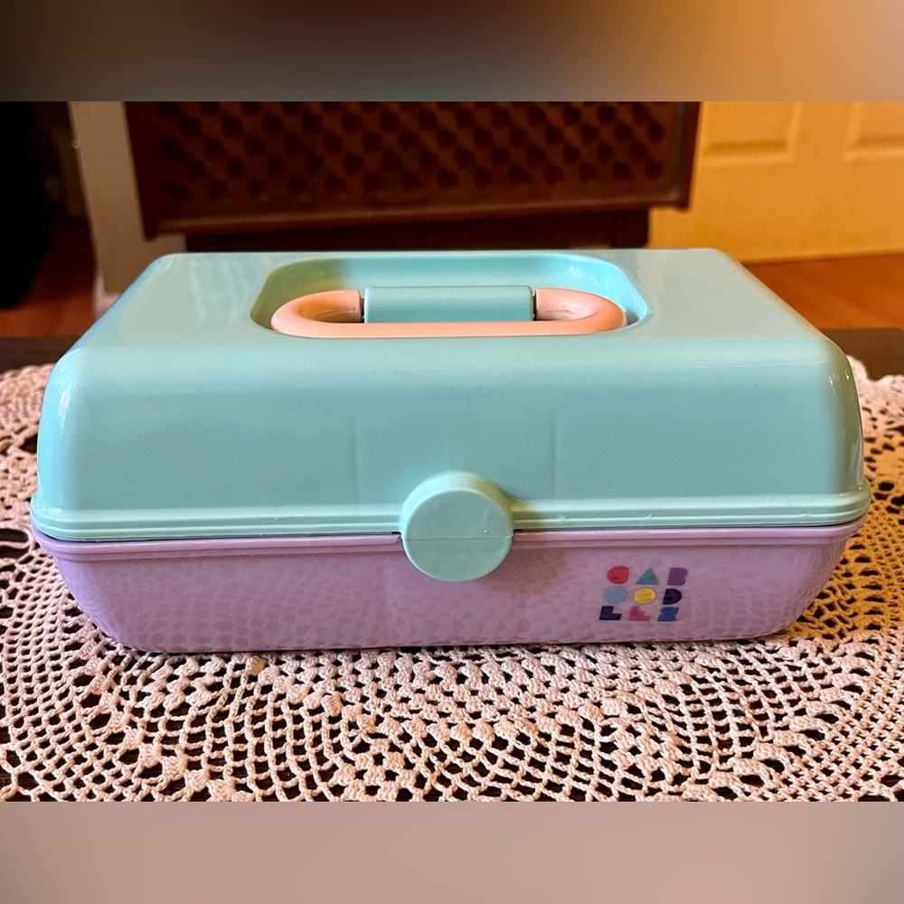 Vintage Caboodles Makeup Case